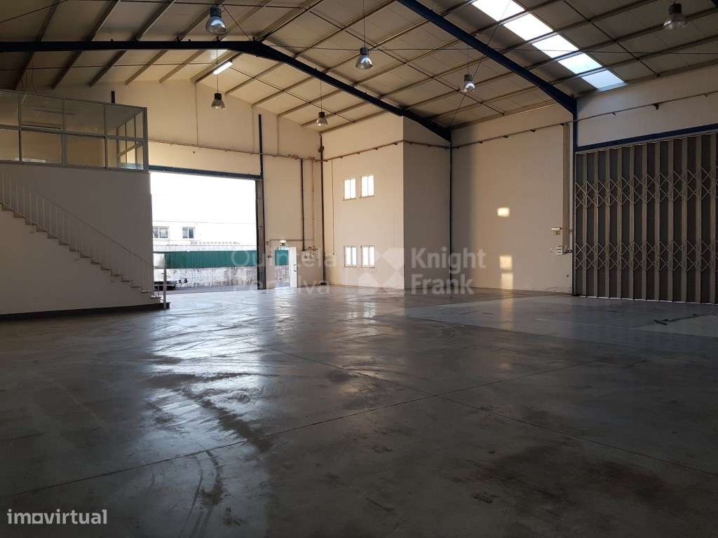 Armazém com 402 m2 na Abóboda em São domingos de Rana - Grande imagem: 4/15