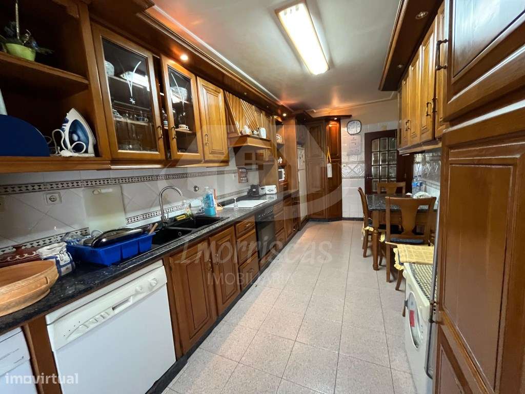 Apartamento T3 com box no Forte da Casa-5