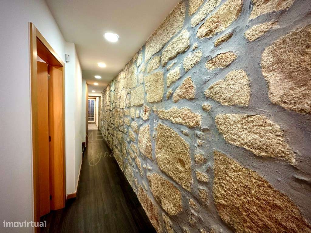 Prédio com 5 suítes no coração do Porto, com Alojamento Local (AL) - Grande imagem: 5/60