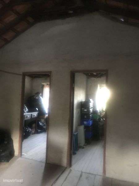 Vendo este Imovel para Restauro - Grande imagem: 4/6