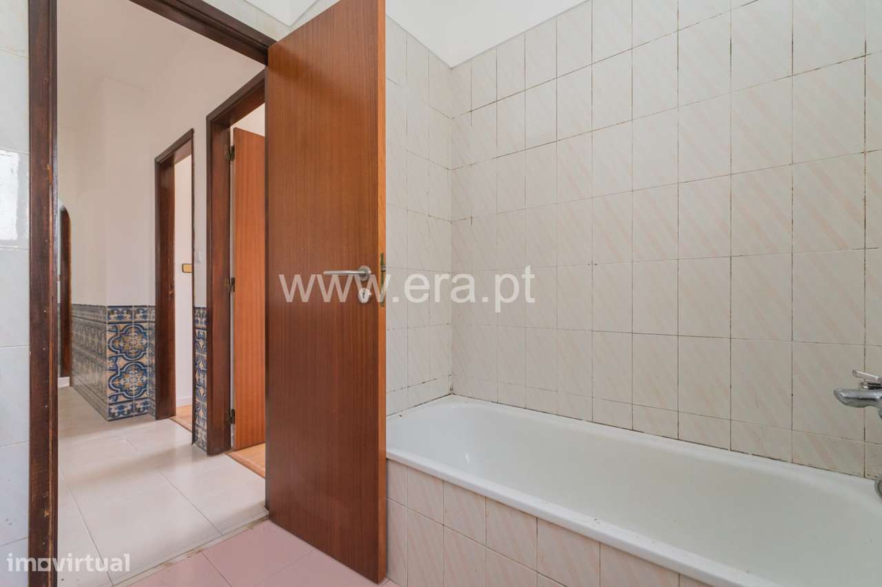 T2 - Jardim do Sol, Odivelas com lugar garagem-25
