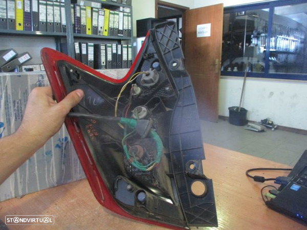 Farol Tras Stop2601 NISSAN NOTE 2 2016 1.5DCI 90CV 5P CINZA ESCURO DRT LENS - 3