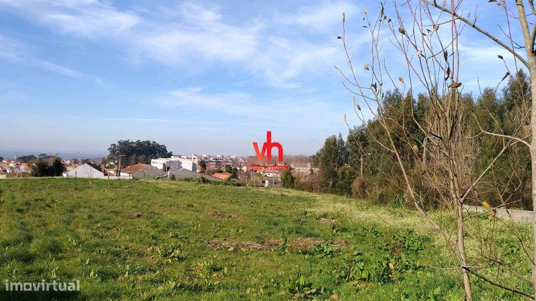 Vende-se Terreno em Francelos Com Projecto Para Prédio em Altura-11