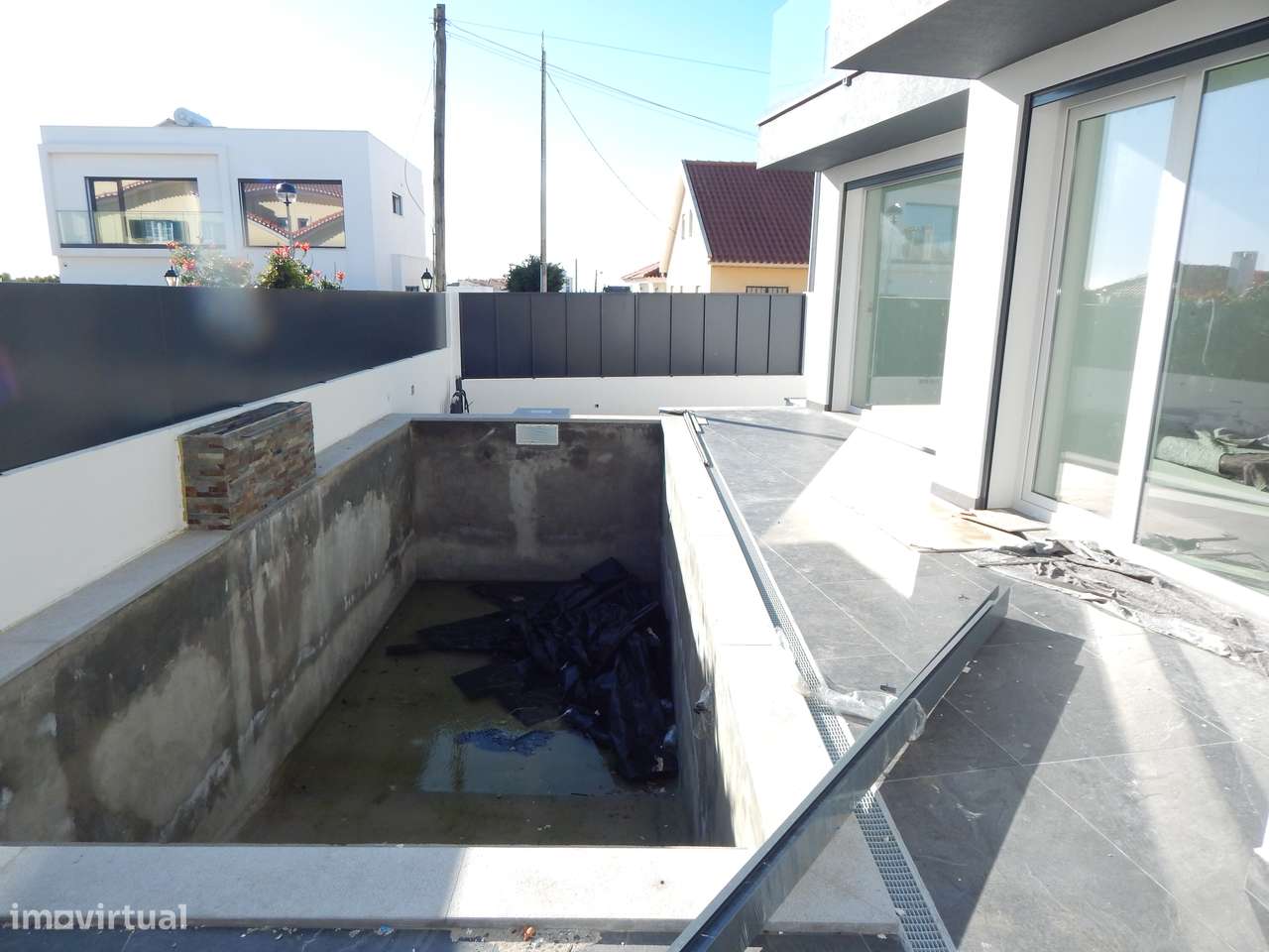 Moradia T2+1 no Zambujal - Grande imagem: 4/17