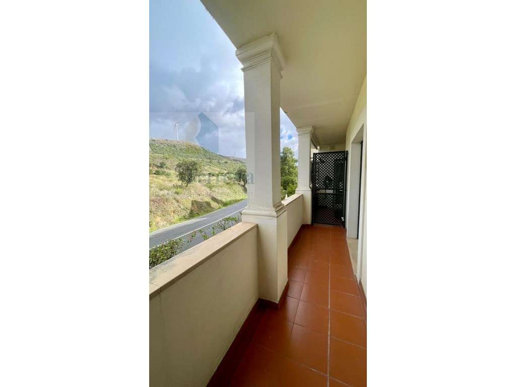 Apartamento T3 no Condomínio Campo Real !!-32