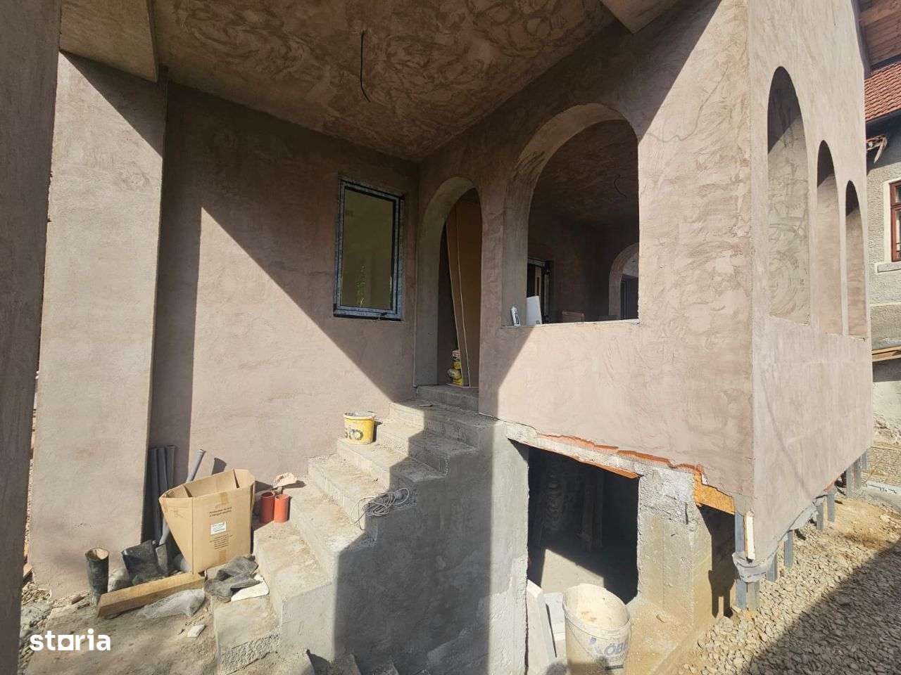 Casă de vânzare în Curtea de Argeș, str Oituz. - Imagine principală: 5/20