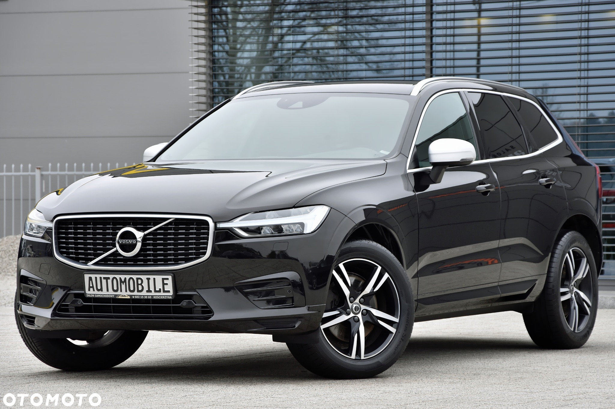 Volvo XC 60 D4 AWD R-Design - 3