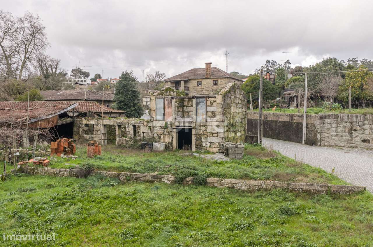 Ruína Em em Oliveira de S. Pedro com Projeto Aprovado-10