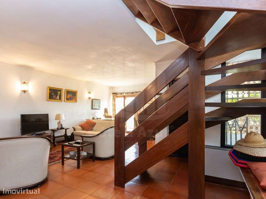 Moradia T4 em Alto das Vinhas-11