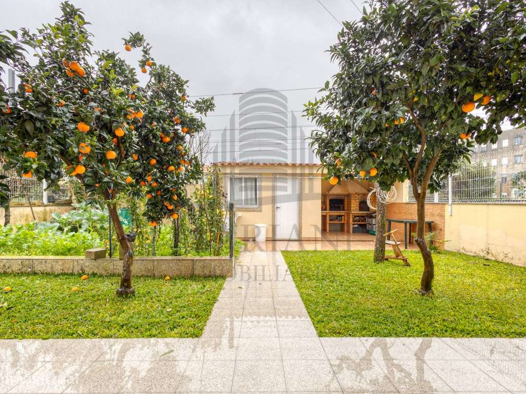 Moradia T4 independente em Valongo-32