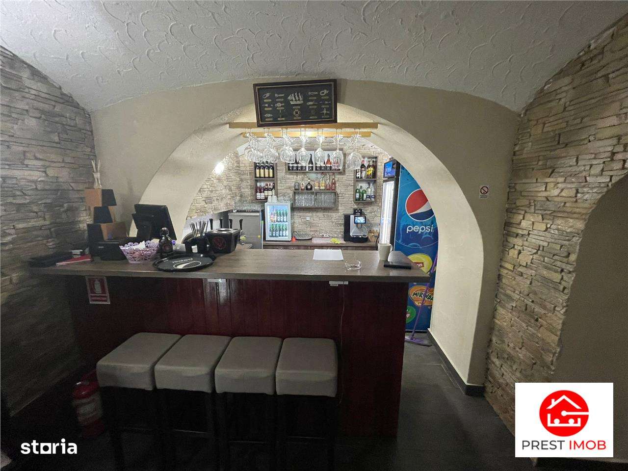 De vanzare spatiu comercial zona ultra centrala 277 mp - Imagine principală: 4/18