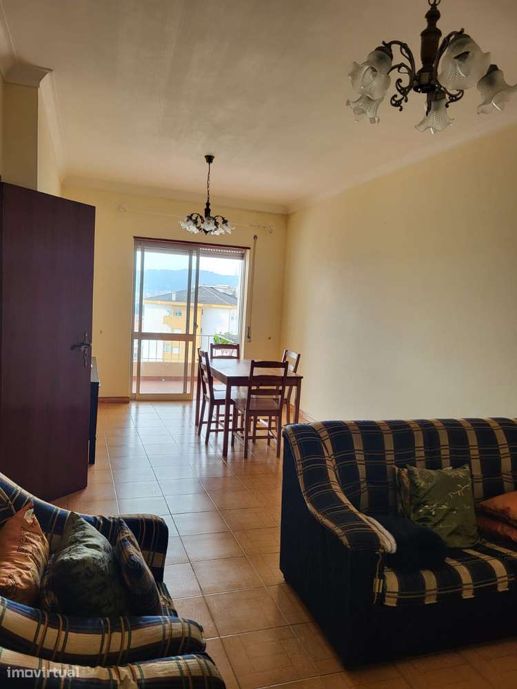 T3 com 2 casas de banho e localização privilegiada - Grande imagem: 4/16