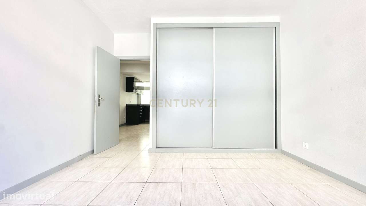 Prédio Urbano no Centro do Funchal – Oportunidade de Investimento - Lo-22