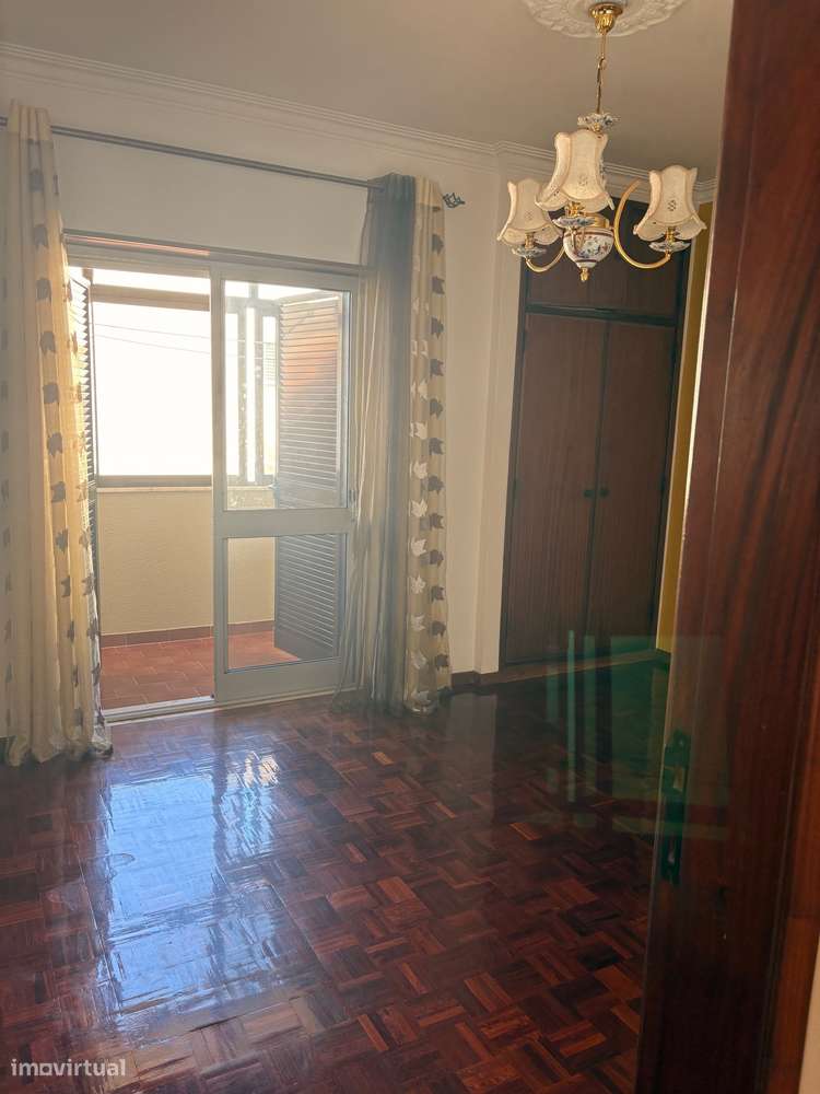 Moradia geminada com garagem Bro Além das Vinhas 595.000€-17