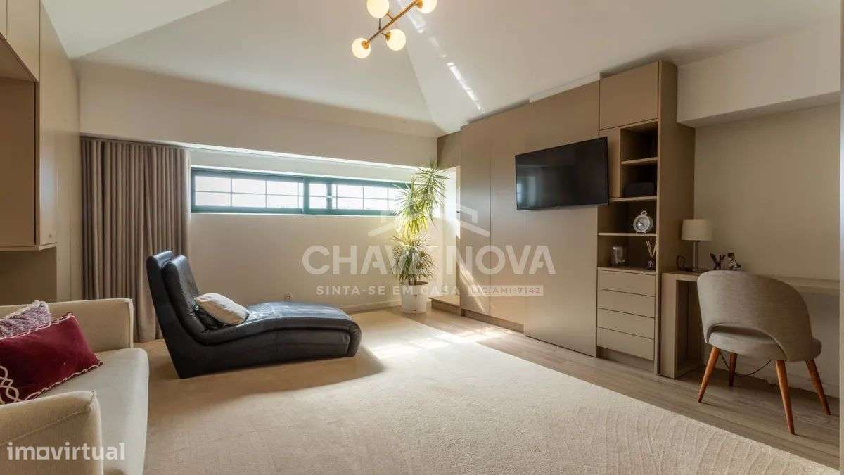 Moradia T4 com Vista Mar em São Félix da Marinha-16
