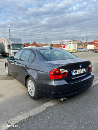 BMW Seria 3 320d DPF - 9