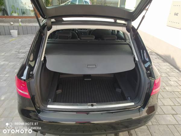 Audi A4 Avant 2.0 TDI DPF Ambiente - 8