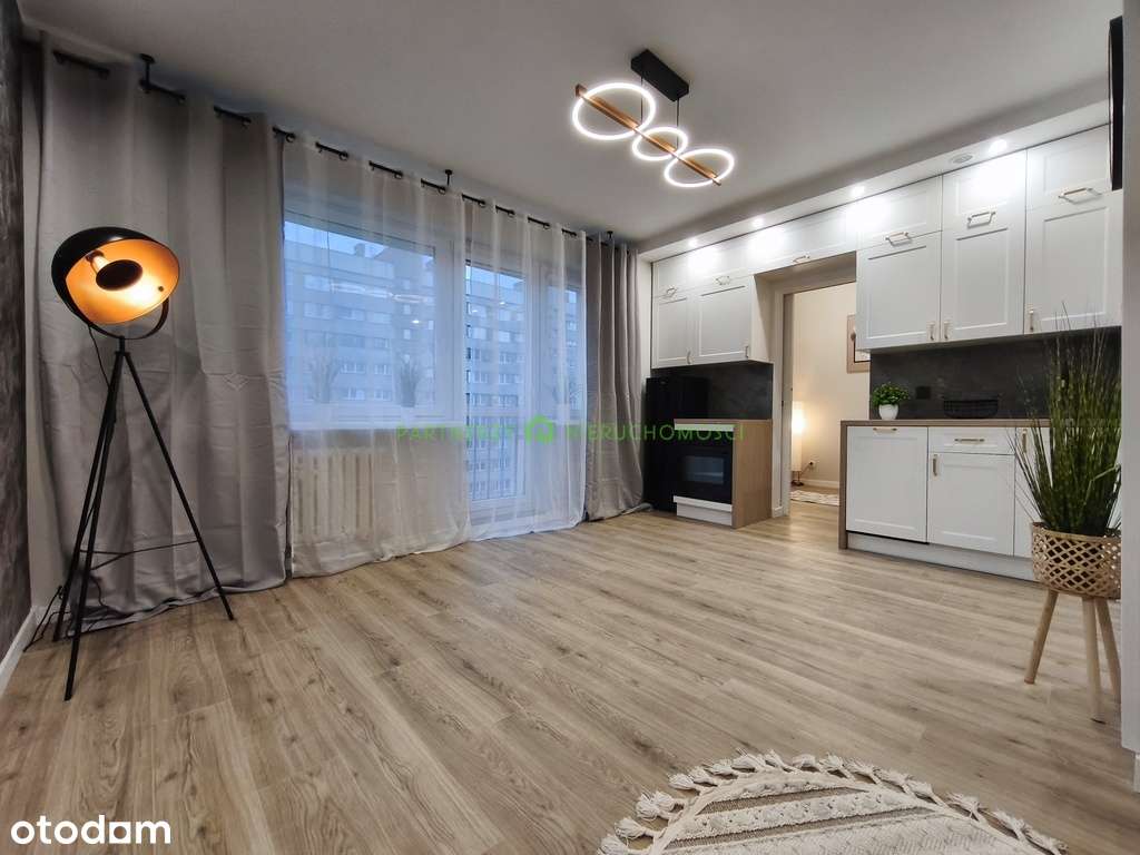 Po remoncie kawalerka z sypialnią na os. Przyjaźni-9