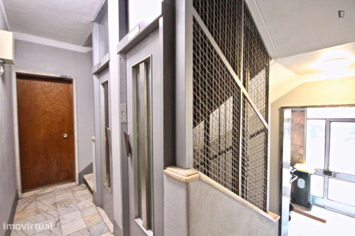 Apartamento com 2 quartos - localizado em Campolide Lisbon - Grande imagem: 4/6