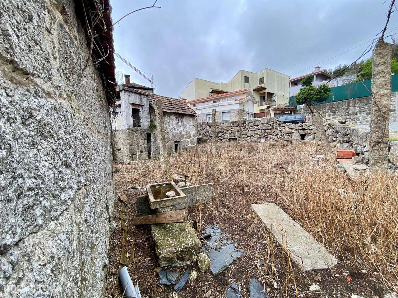 Moradia para restauro em Parada de Todeia, Paredes - Grande imagem: 5/7