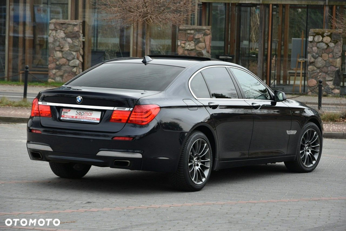 BMW Seria 7 740d xDrive - 7