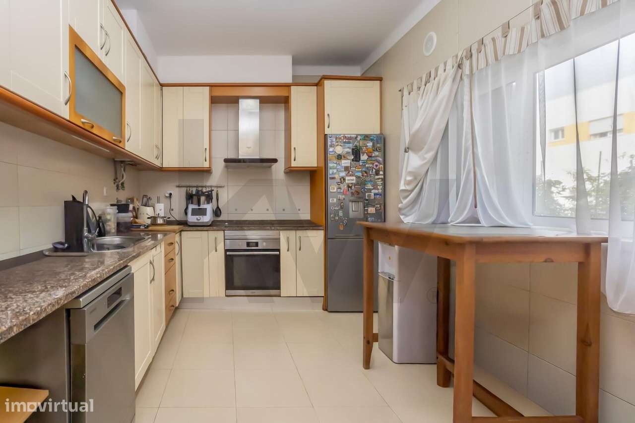 Moradia T4 em Alhos Vedros - Conforto e Espaço - Grande imagem: 4/37