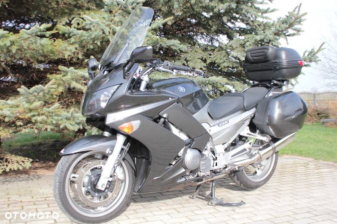 Yamaha FJR - 26