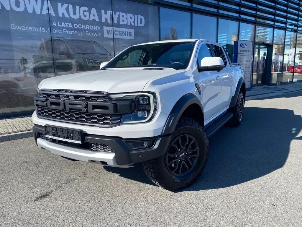 4x4, elektryczna roleta skrzyni ładunkowej, Opony AT, Hak holowniczy