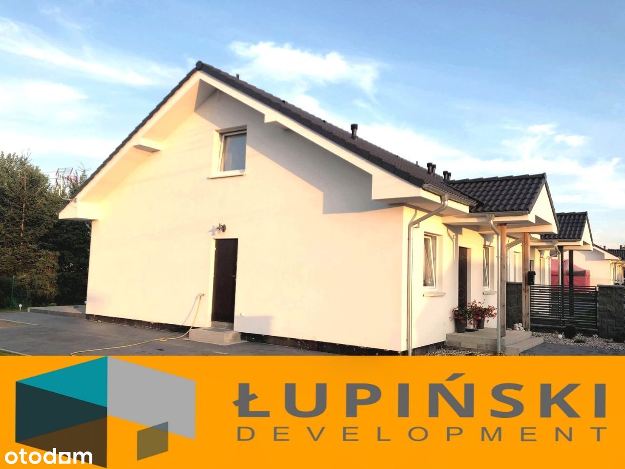 ŁUPIŃSKI DEVELOPMENT dom wraz z działką bez *