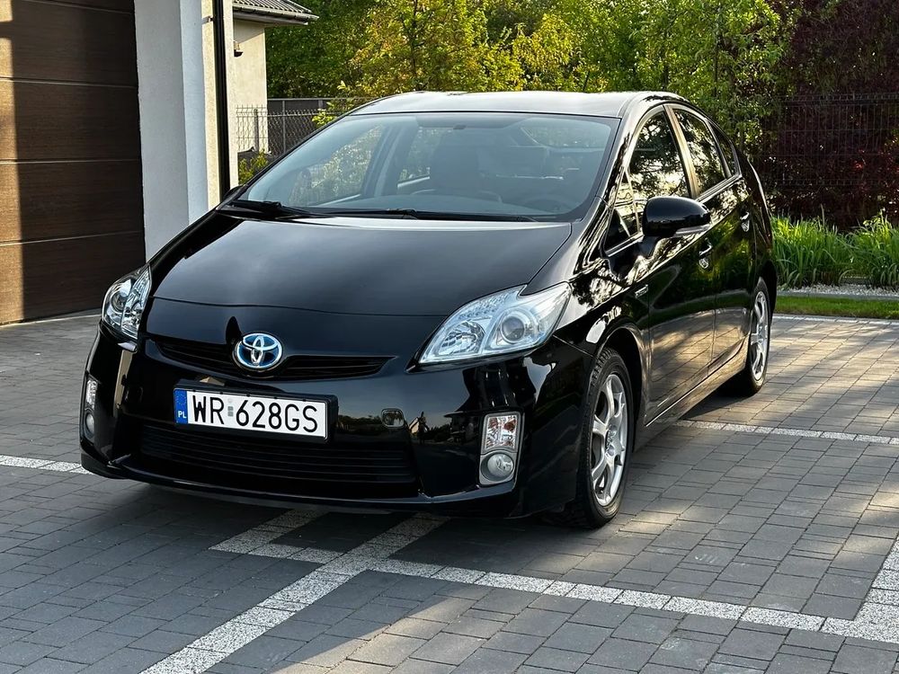 Toyota Prius III (Hybrid) 2010