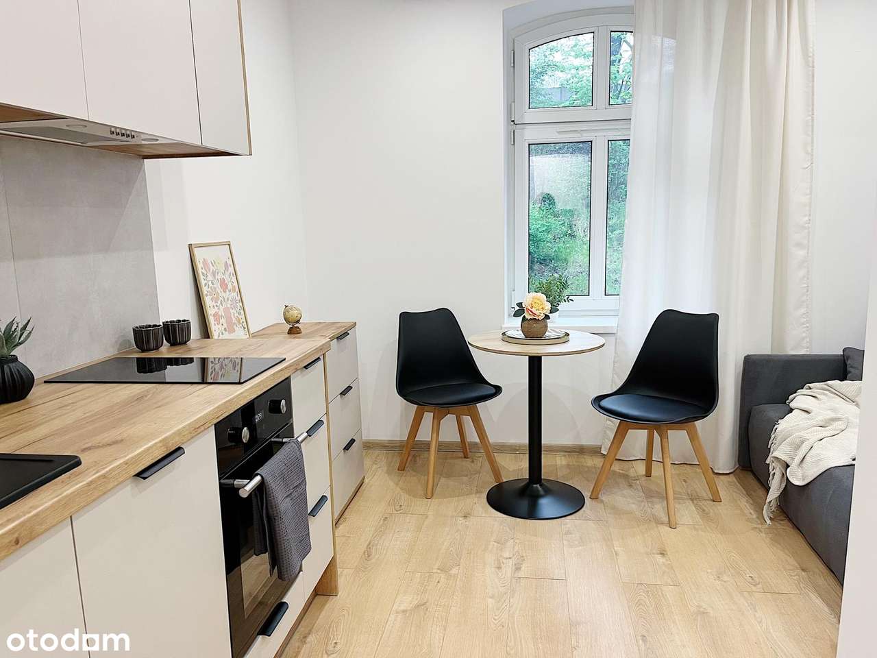 48 m² → podzielone na 3 niezależne pokoje premium z łazienkami-1