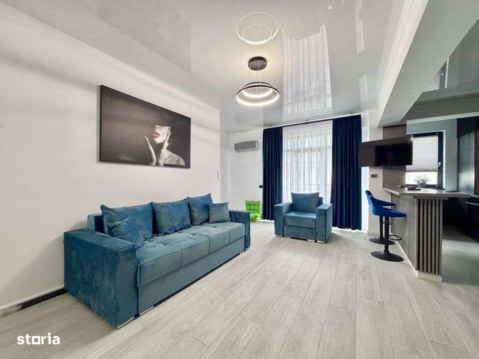 Vedere laterala la mare, prima linie, mobilat, parcare inclusa - Imagine principală: 3/11