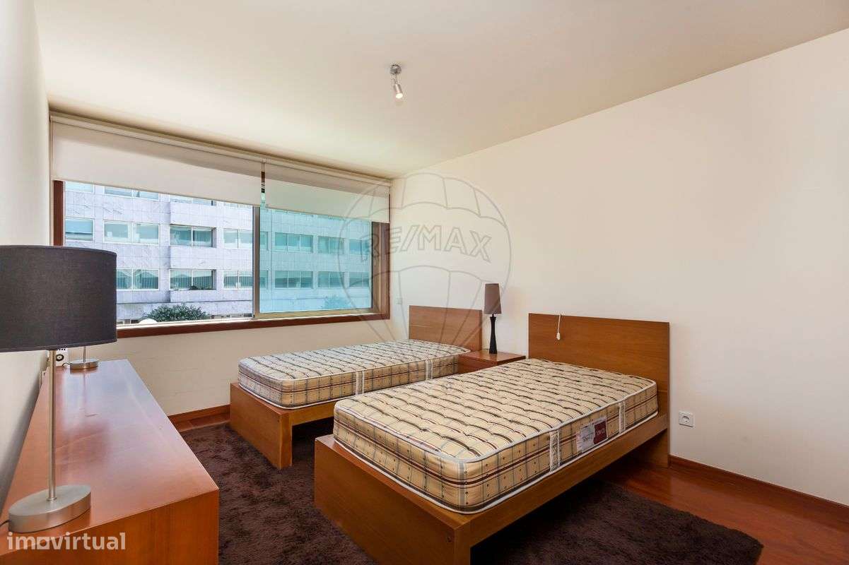 Apartamento T2 para arrendamento - Grande imagem: 2/16