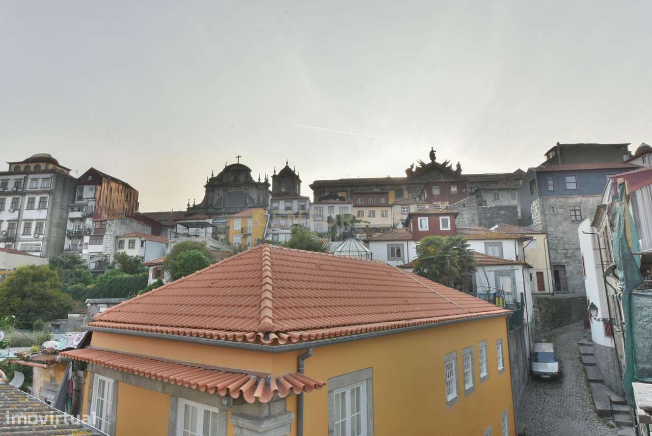T0+1 Mobilado com Licença de Alojamento Local no Centro Histórico do P-31