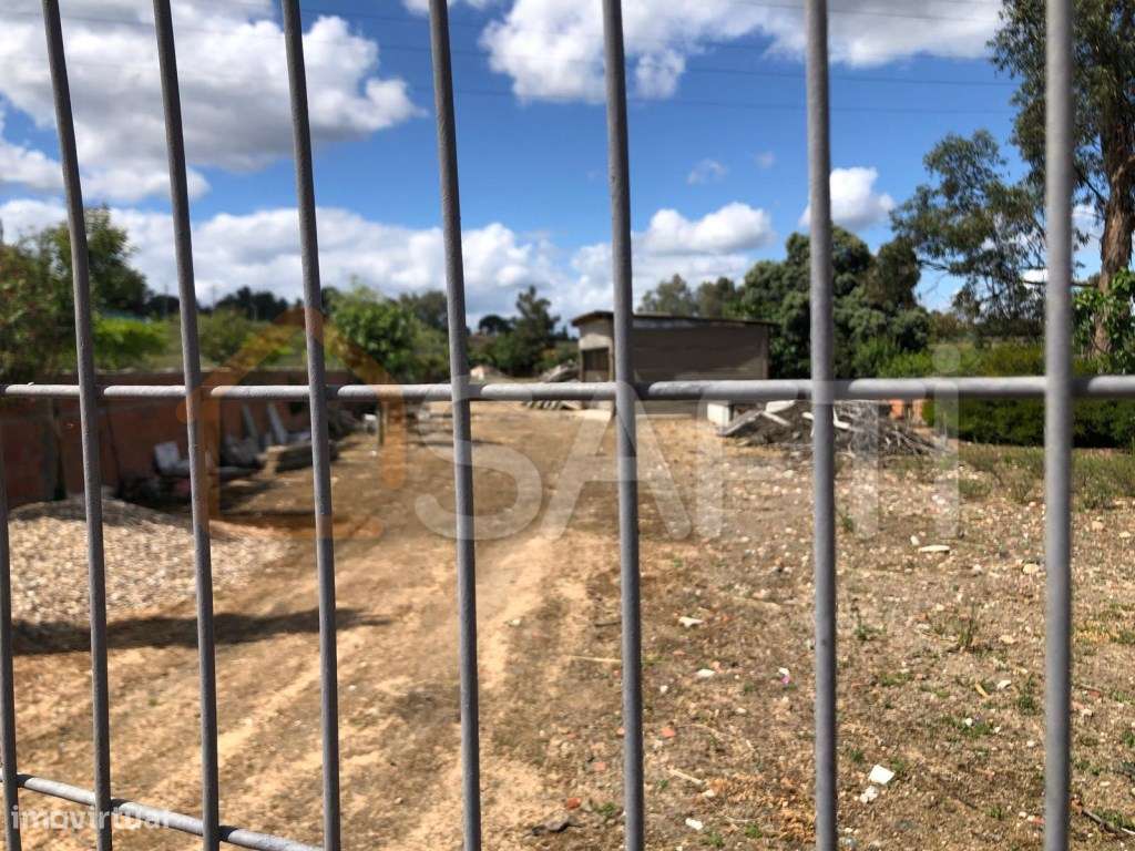 Terreno urbano em Nossa Senhora de Fátima, no Entroncamento, Santarém - Grande imagem: 3/49