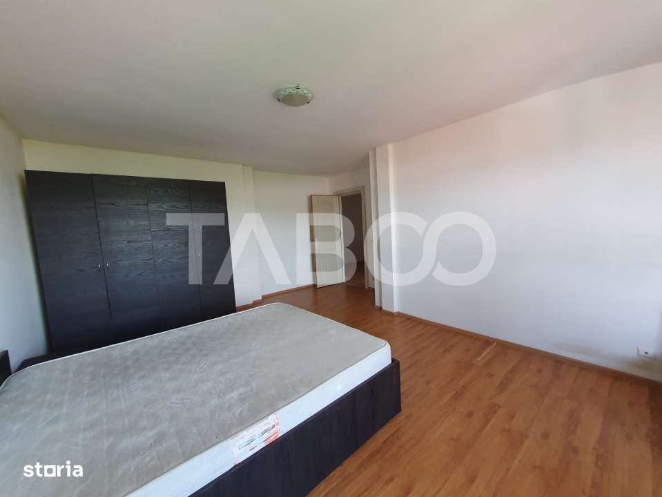 Apartament 3 camere decomandat 80 mp + 6 mp balcon cu scara interioara - Imagine principală: 3/8