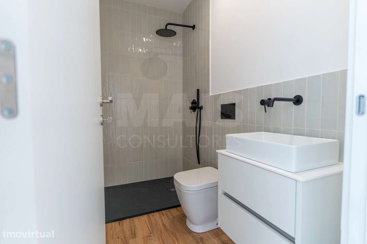 Moradia T3 nova em São Martinho do Porto a 150 metros da praia - Grande imagem: 5/37