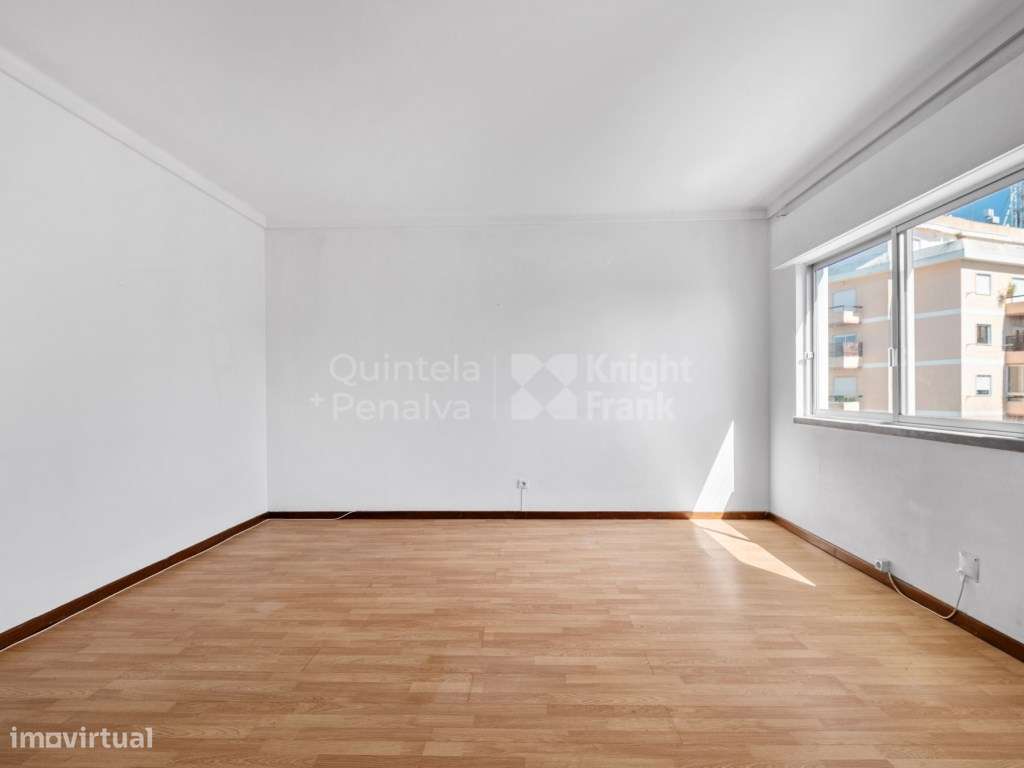 Apartamento T1 com garagem para venda em Cascais - Grande imagem: 4/24