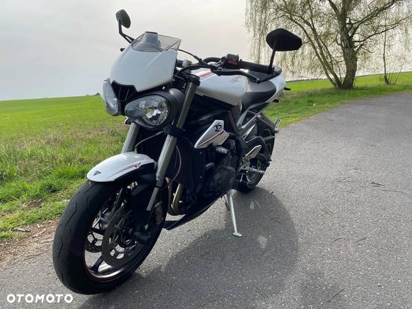 Triumph Street Triple - 9