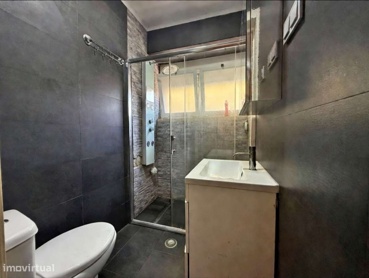 Apartamento T2 na Penha de França em prédio com elevador-18