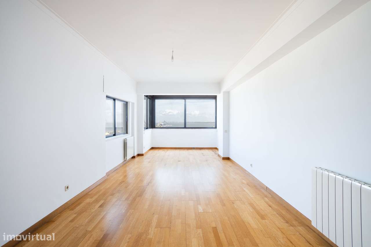 Apartamento T2 Excepcional: Conforto, Elegância e Localização Premium - Grande imagem: 4/32
