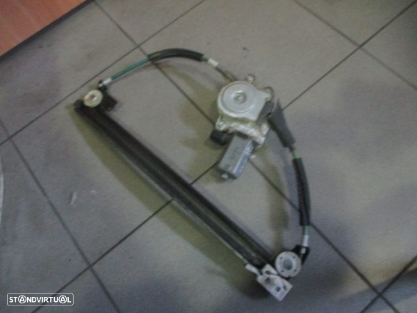 Elevador Com Motor 32221001 ALFA ROMEO 147 2009 3P FD - 2