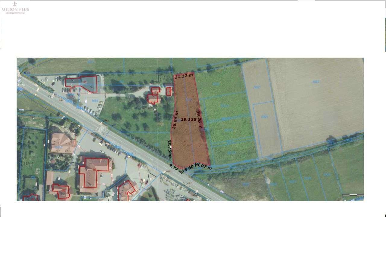 Mieszkaniowo-usługowa, widoczna, przy drodze 966-8