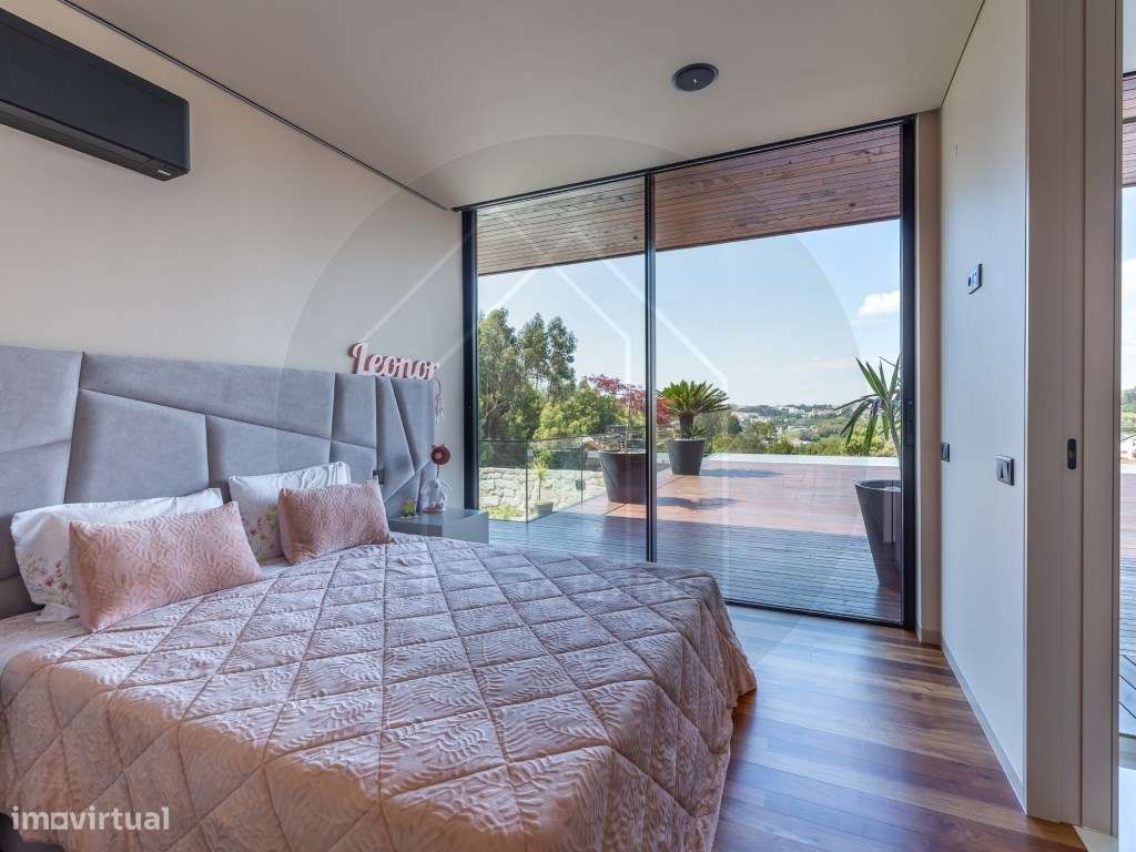 Moradia T6, térrea contemporânea, piscina, terraços e jardim junto ...-39