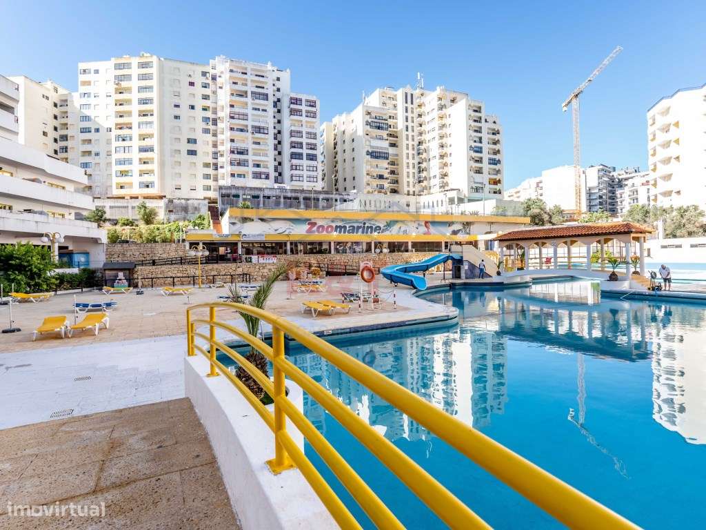Piscinas de água salgada e zona de Lazer - Empreendimento Clube Pra...-13