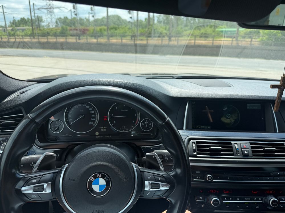 BMW 5 Series F10/F11/F07 [2010 - 2017] 520d Sport-Aut. 2014