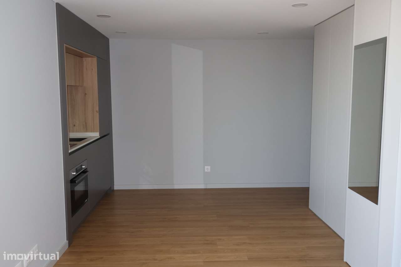 T0 moderno no centro de Aveiro. - Grande imagem: 4/18