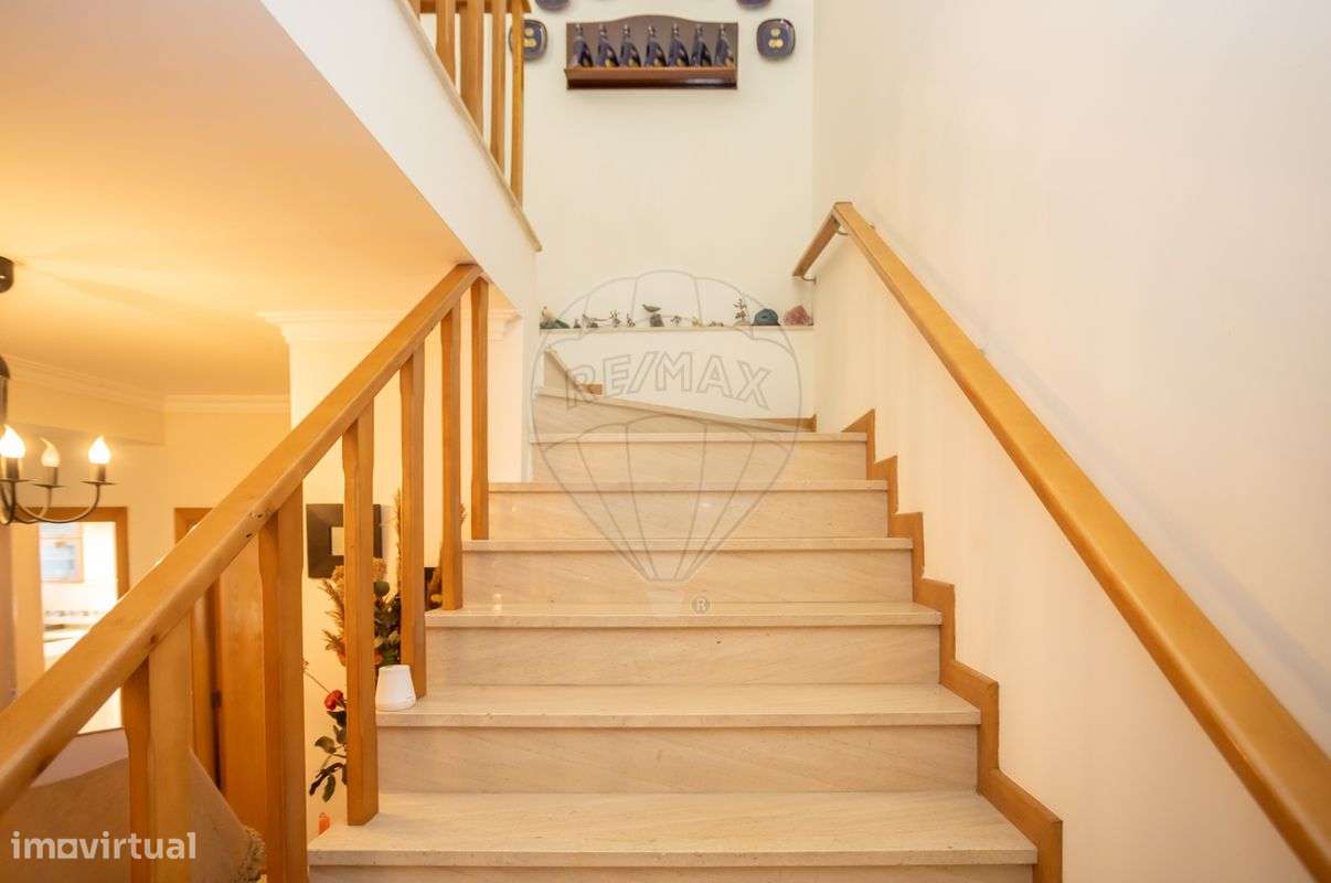 Moradia T4 para venda-23