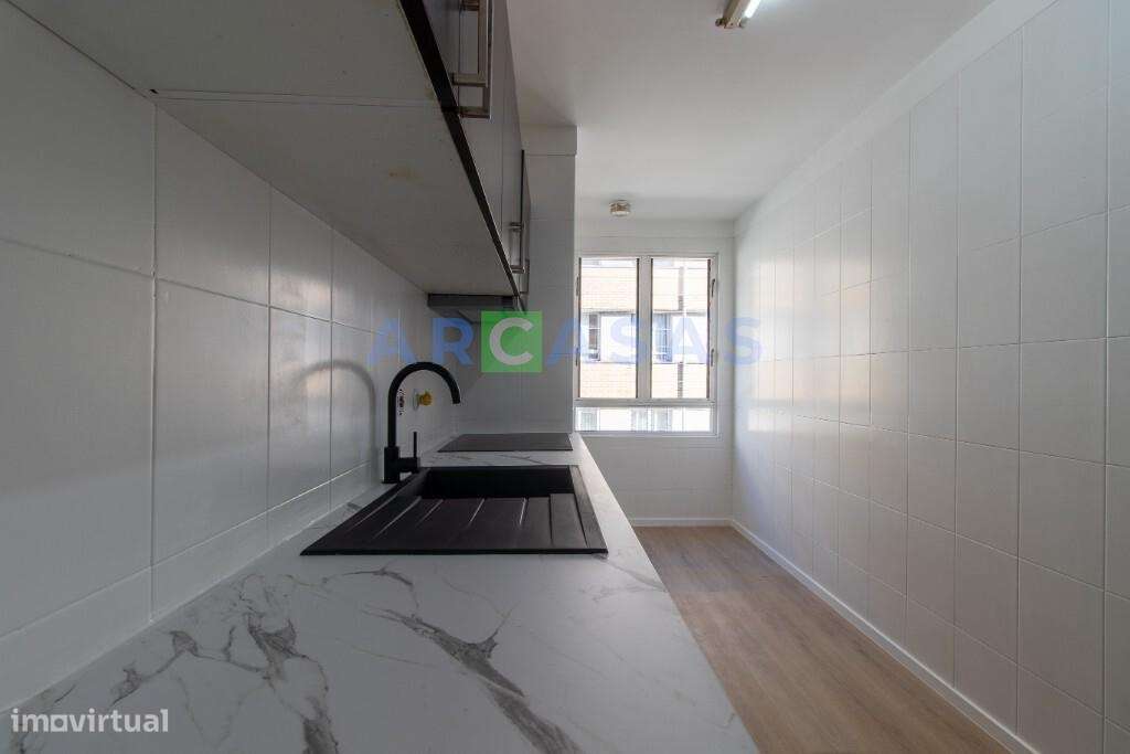 Apartamento T3  com varanda e lugar de garagem em Baguim do monte, Gon - Grande imagem: 3/25