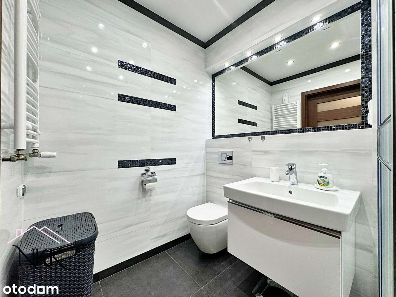 Niepowtarzalny Apartament 3-pokojowy na 1 piętrze-13